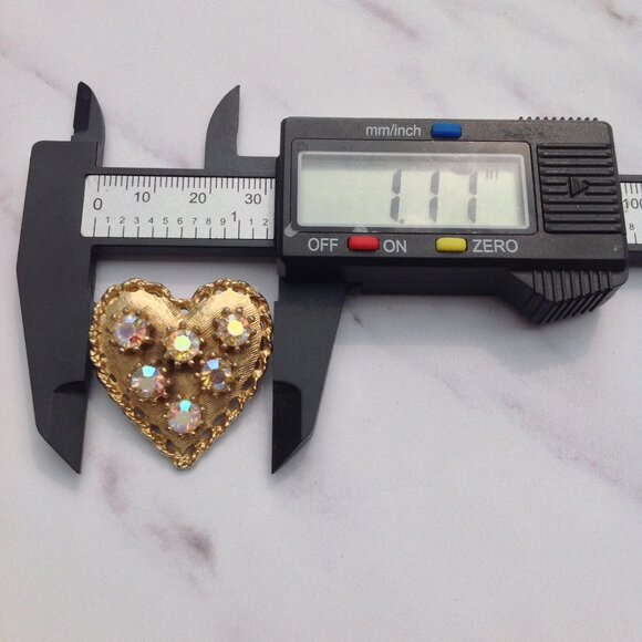 Gold Heart Shaped Brooch PENDANT Swarovski Rivoli Aurora Borealis Crystals - Picture 10 of 12
